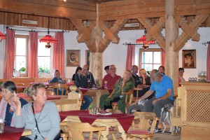 Gemütlichkeit im Huber Stadl